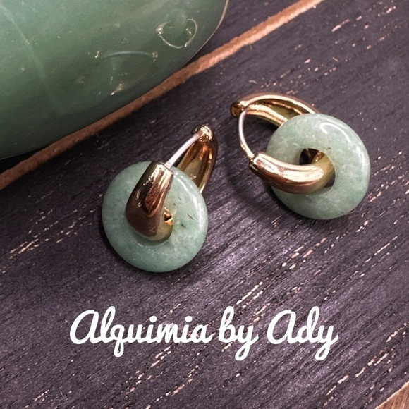 Alquimia Green  aventurine and Gold Earrings - Picture 1 of 1